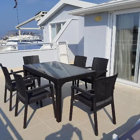 Deluxe Hill Sun 2 Apartament *